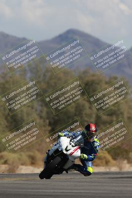 media/Oct-13-2025-Moto Forza (Mon) [[a66d839500]]/2-A Group/Session 4 Turn 7/